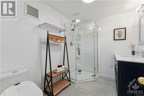 44 Goulding Crescent, Kanata, ON - Indoor Photo Showing Bathroom