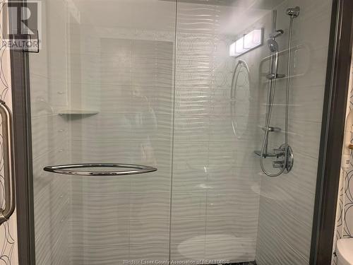 75 Riverside Drive East Unit# 503, Windsor, ON - Indoor Photo Showing Bathroom