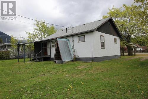 312 6Th Avenue, Nakusp, BC - Outdoor With Exterior