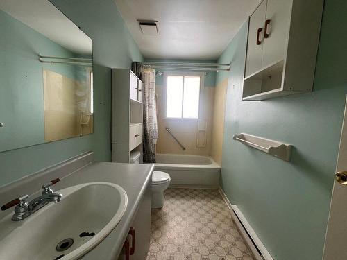 Salle de bains - 395 Rue Alphonse-Leblanc, Gatineau (Buckingham), QC - Indoor Photo Showing Bathroom