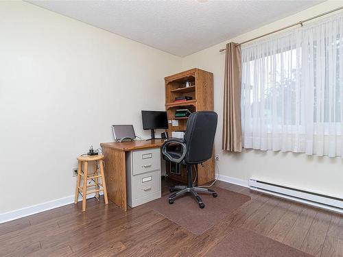 3-6172 Alington Rd, Duncan, BC - Indoor Photo Showing Office