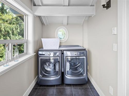 8835 West Coast Rd, Sooke, BC - Indoor Photo Showing Laundry Room