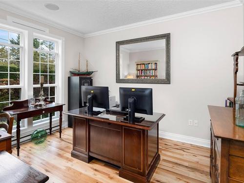 985 Dogwood Rd, North Saanich, BC - Indoor Photo Showing Office