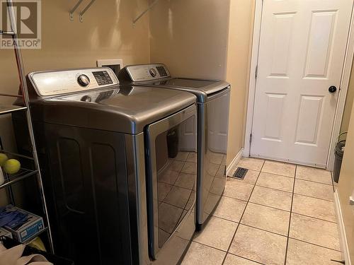 8809 19A Street, Dawson Creek, BC - Indoor Photo Showing Laundry Room