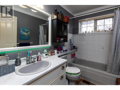 3312 Johnstone Street, Terrace, BC - Indoor Photo Showing Bathroom