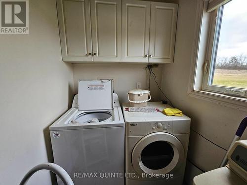 1648 North Big Island Road, Prince Edward County, ON - Indoor Photo Showing Laundry Room