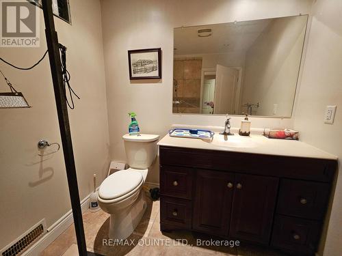 1648 North Big Island Road, Prince Edward County, ON - Indoor Photo Showing Bathroom