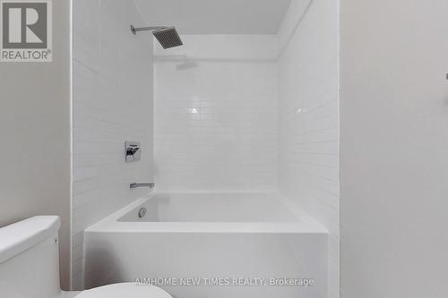 708 - 2481 Taunton Road, Oakville, ON - Indoor Photo Showing Bathroom