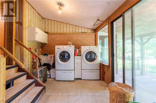 530 10Th Concession Road E, Hamilton, ON - Indoor Photo Showing Laundry Room