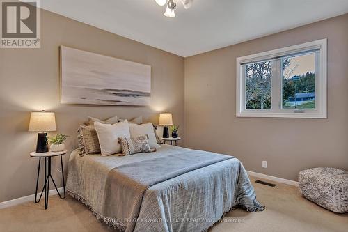 309 Snug Harbour Rd, Kawartha Lakes, ON - Indoor Photo Showing Bedroom