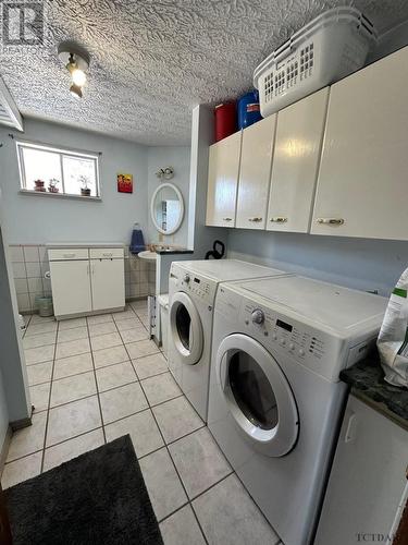 86 Main St, Charlton, ON - Indoor Photo Showing Laundry Room