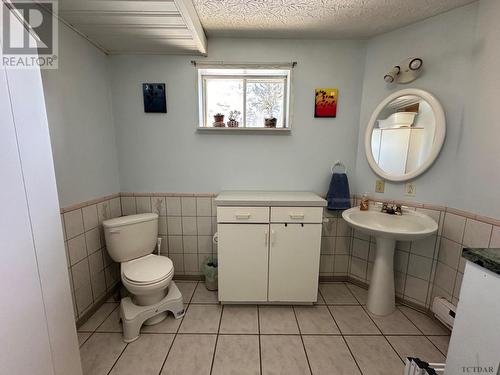 86 Main St, Charlton, ON - Indoor Photo Showing Bathroom