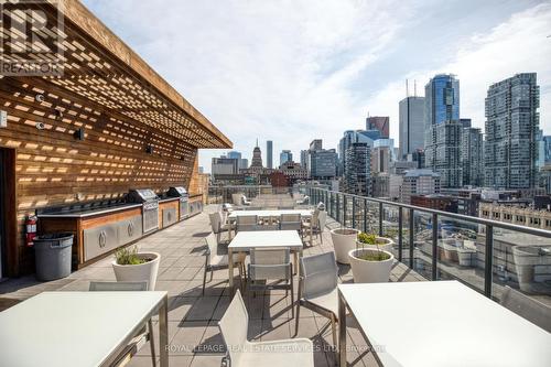 610 - 15 Beverley Street, Toronto, ON - Outdoor With View