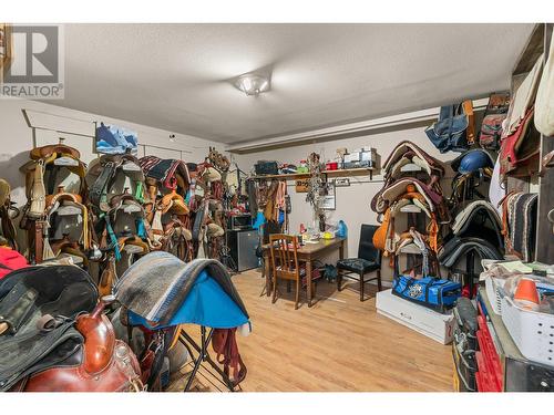 3830 Casorso Road, Kelowna, BC - Indoor