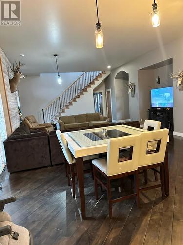 3830 Casorso Road, Kelowna, BC - Indoor Photo Showing Dining Room