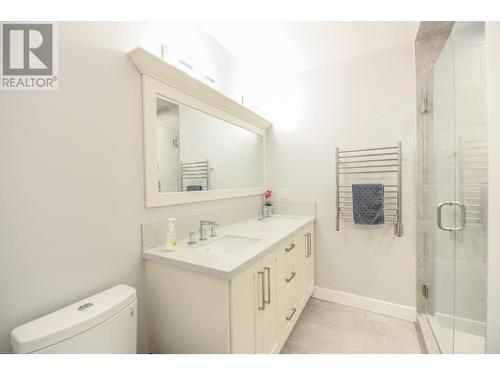 104-15 Solana Key Crt Court, Osoyoos, BC - Indoor Photo Showing Bathroom