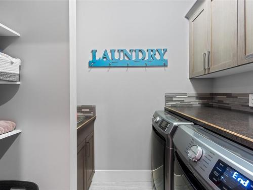 225 Kicking Horse Place, Vernon, BC - Indoor Photo Showing Laundry Room