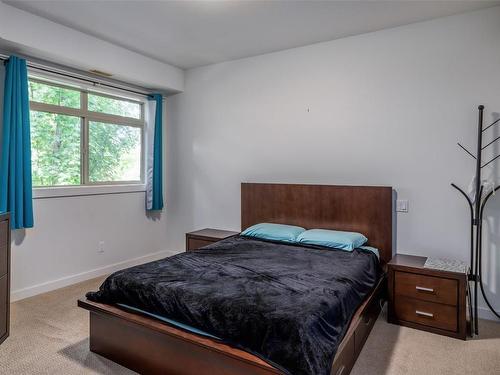 225-511 Yates Road, Kelowna, BC - Indoor Photo Showing Bedroom