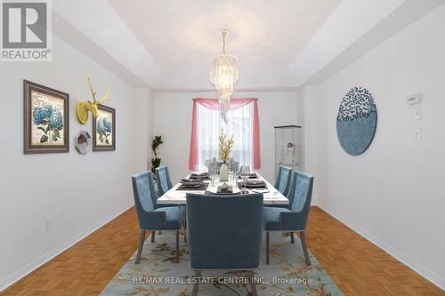6 Twin Willow Cres N, Brampton, ON - Indoor Photo Showing Dining Room