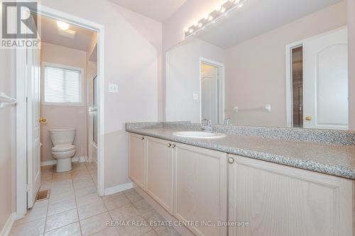 6 Twin Willow Cres N, Brampton, ON - Indoor Photo Showing Bathroom