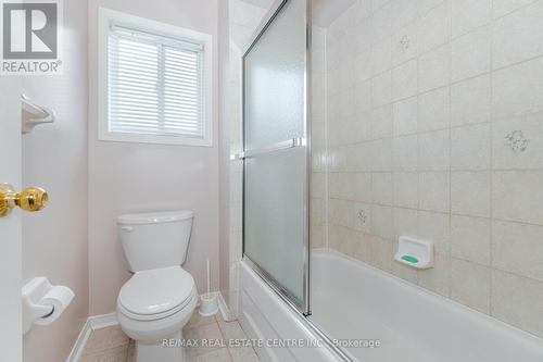 6 Twin Willow Cres N, Brampton, ON - Indoor Photo Showing Bathroom