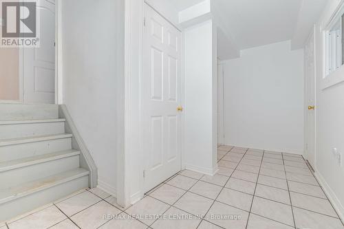 6 Twin Willow Cres N, Brampton, ON - Indoor Photo Showing Other Room