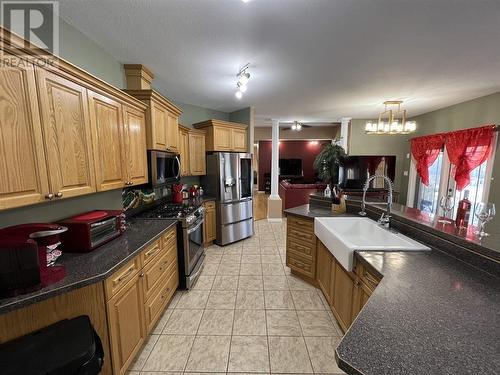 2 6550 Old Alaska Highway, Fort Nelson, BC - Indoor Photo Showing Kitchen