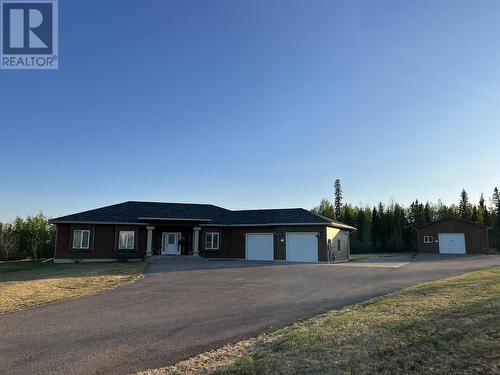 2 6550 Old Alaska Highway, Fort Nelson, BC - Outdoor