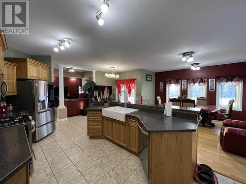 2 6550 Old Alaska Highway, Fort Nelson, BC - Indoor Photo Showing Kitchen