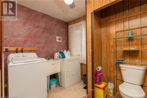 150 Sir Johns Crescent, Georgian Bluffs, ON - Indoor Photo Showing Laundry Room