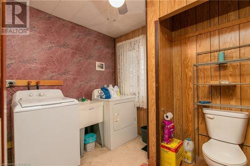 150 Sir Johns Crescent Highway, Shallow Lake, ON - Indoor Photo Showing Laundry Room