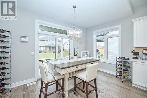 3544 Canfield Cres, Fort Erie, ON - Indoor Photo Showing Dining Room