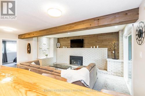 425 Dale Dr, Orillia, ON - Indoor With Fireplace