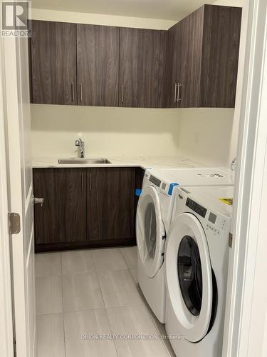 #22 -95 Brookfield Rd, Oakville, ON - Indoor Photo Showing Laundry Room