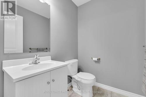 65 Deacon Pl, Belleville, ON - Indoor Photo Showing Bathroom