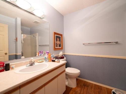 3-2022 Pacific Way, Kamloops, BC - Indoor Photo Showing Bathroom
