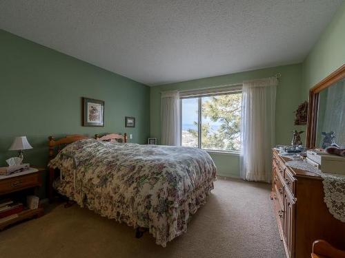 3-2022 Pacific Way, Kamloops, BC - Indoor Photo Showing Bedroom