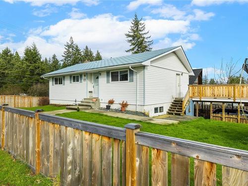 271 Stanford Ave West, Parksville, BC - Outdoor With Deck Patio Veranda