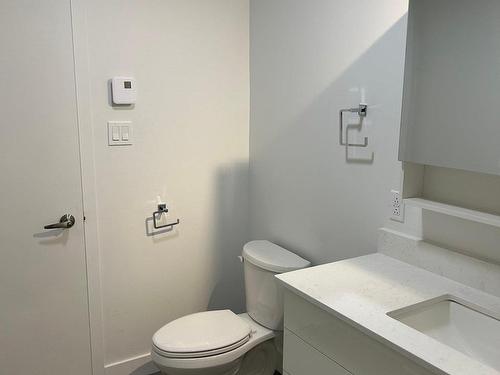 Bathroom - 124-5480 Av. Henri-Julien, Montréal (Le Plateau-Mont-Royal), QC - Indoor Photo Showing Bathroom