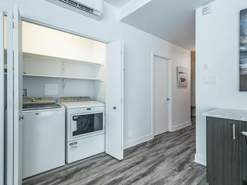 Salle de lavage - 302-415 Rue Du Petit-Coliade, La Prairie, QC - Indoor Photo Showing Laundry Room