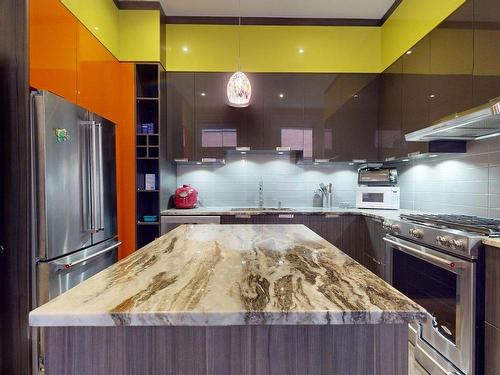 Cuisine - 231 Av. Clarke, Westmount, QC - Indoor Photo Showing Kitchen With Upgraded Kitchen
