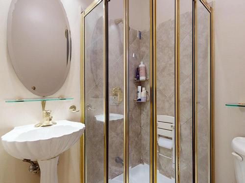Salle de bains attenante Ã  la CCP - 231 Av. Clarke, Westmount, QC - Indoor Photo Showing Bathroom