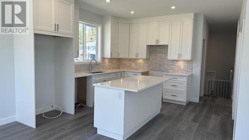 7031 Hillu Road, Prince George, BC - Indoor Photo Showing Kitchen With Upgraded Kitchen