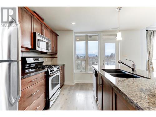 1160 Bernard Avenue Unit# 304, Kelowna, BC - Indoor Photo Showing Kitchen With Double Sink With Upgraded Kitchen