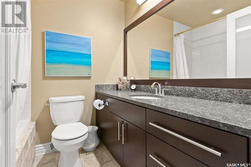 2A-2G 1210 Blackfoot Drive, Regina, SK - Indoor Photo Showing Bathroom