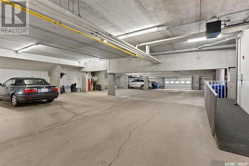 2A-2G 1210 Blackfoot Drive, Regina, SK - Indoor Photo Showing Garage