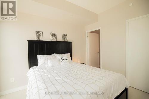 #1202 -4011 Brickstone Mews, Mississauga, ON - Indoor Photo Showing Bedroom