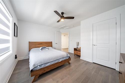 4067 Brock Street, Beamsville, ON - Indoor Photo Showing Bedroom