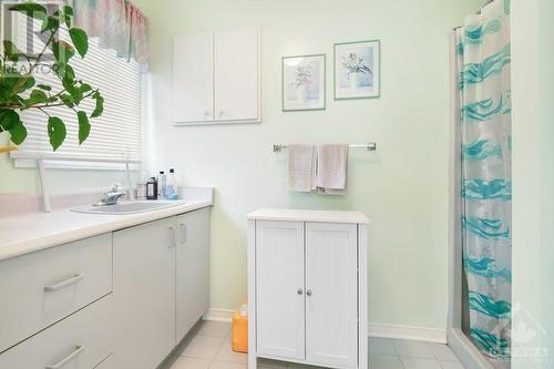 1052 Carp Road, Ottawa, ON - Indoor Photo Showing Bathroom