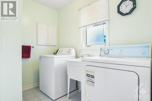 1052 Carp Road, Ottawa, ON - Indoor Photo Showing Laundry Room